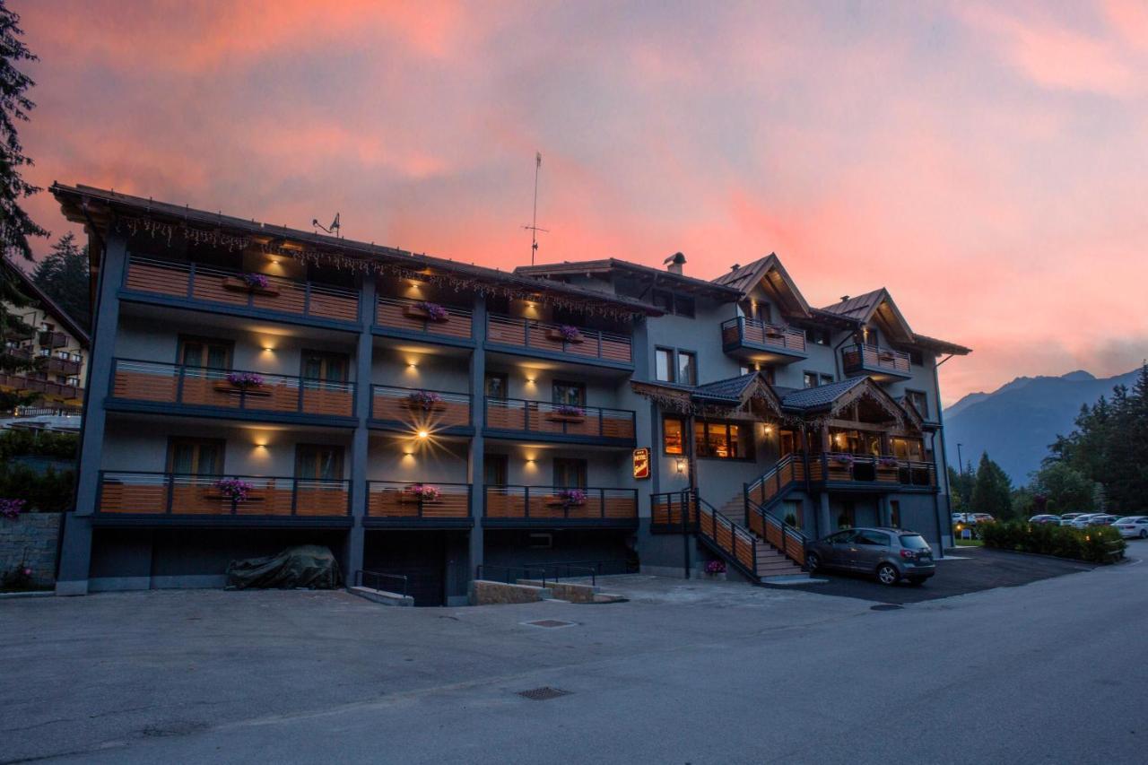 Hotel Fantelli Folgarida Exterior foto